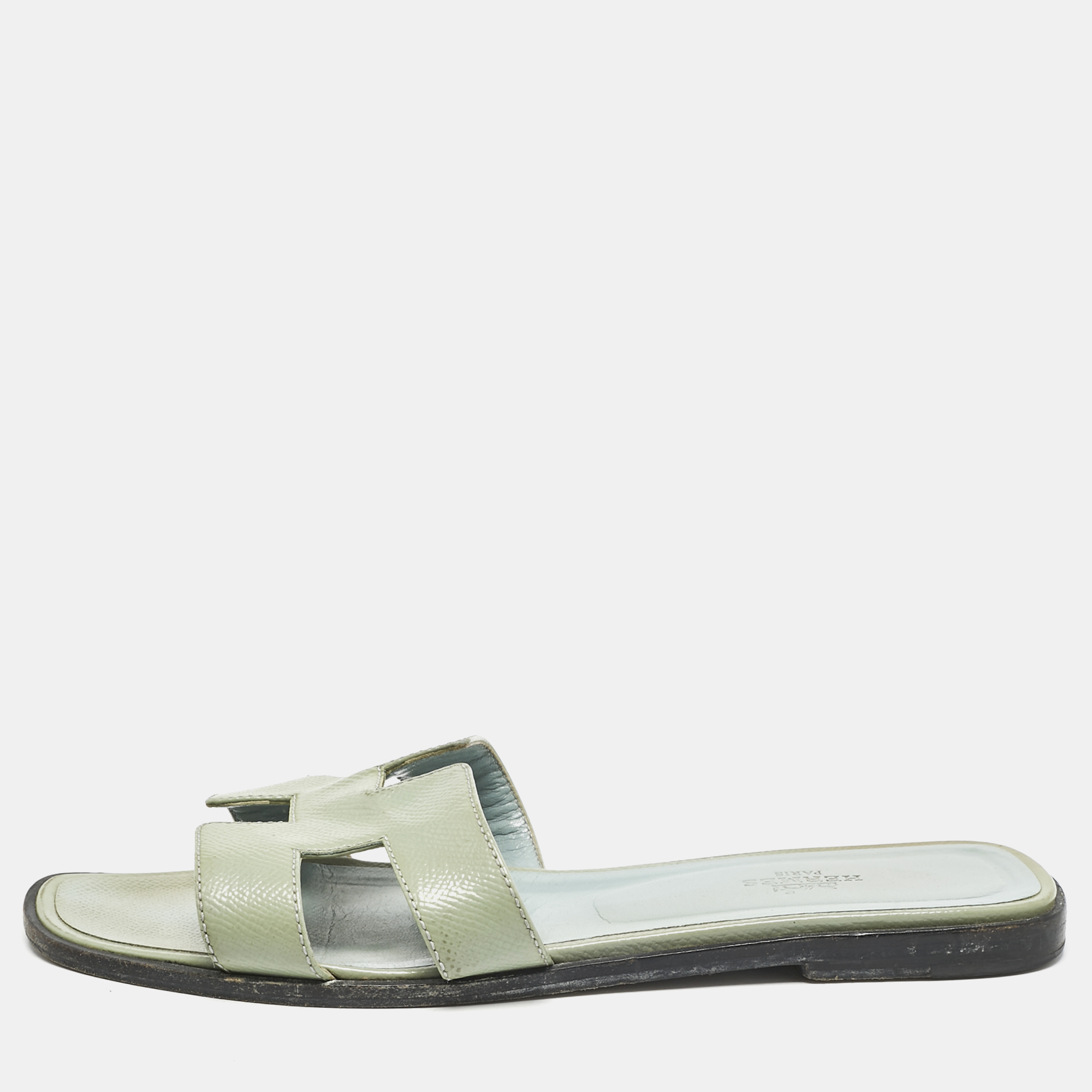 

Hermes Sky Blue Patent Leather Oran Sandals Size