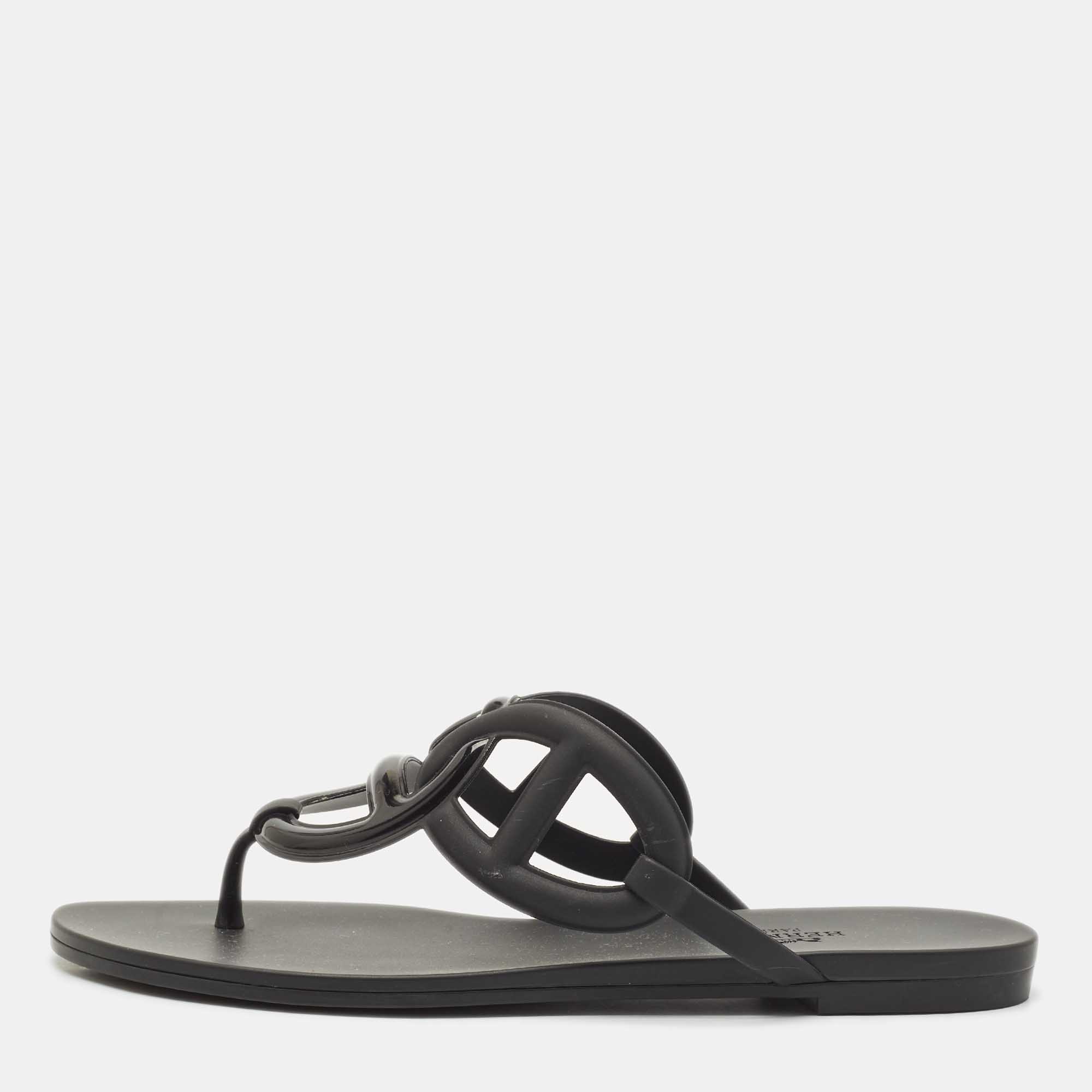 

Hermes Black Rubber Egerie Flat Thong Sandals Size