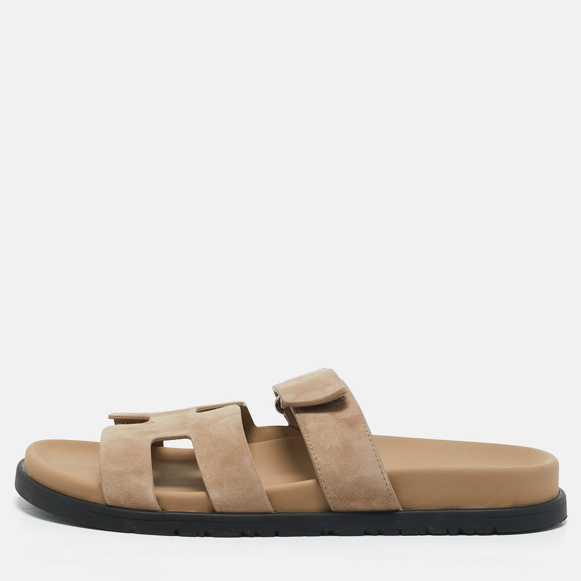 

Hermès Beige Suede Chypre Sandals Size
