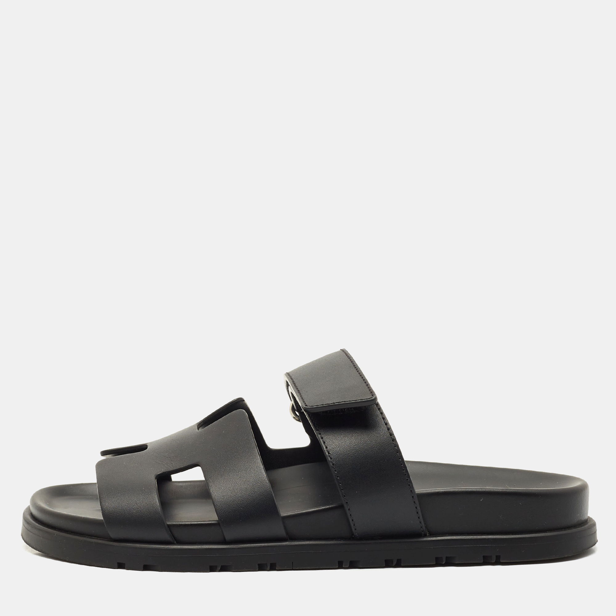 

Hermes Black Leather Chypre Sandals Size