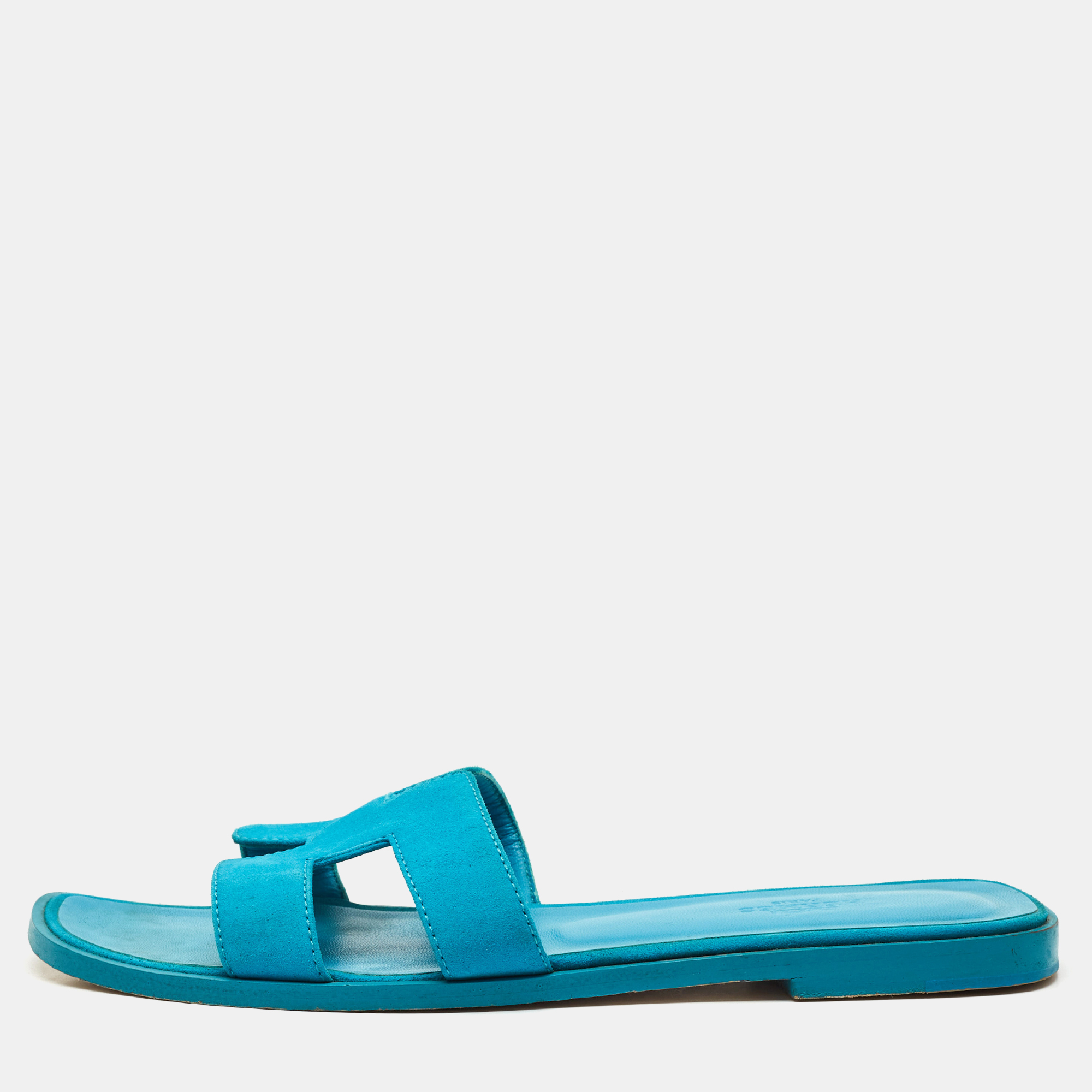 

Hermes Blue Suede Oran Flat Slides Size