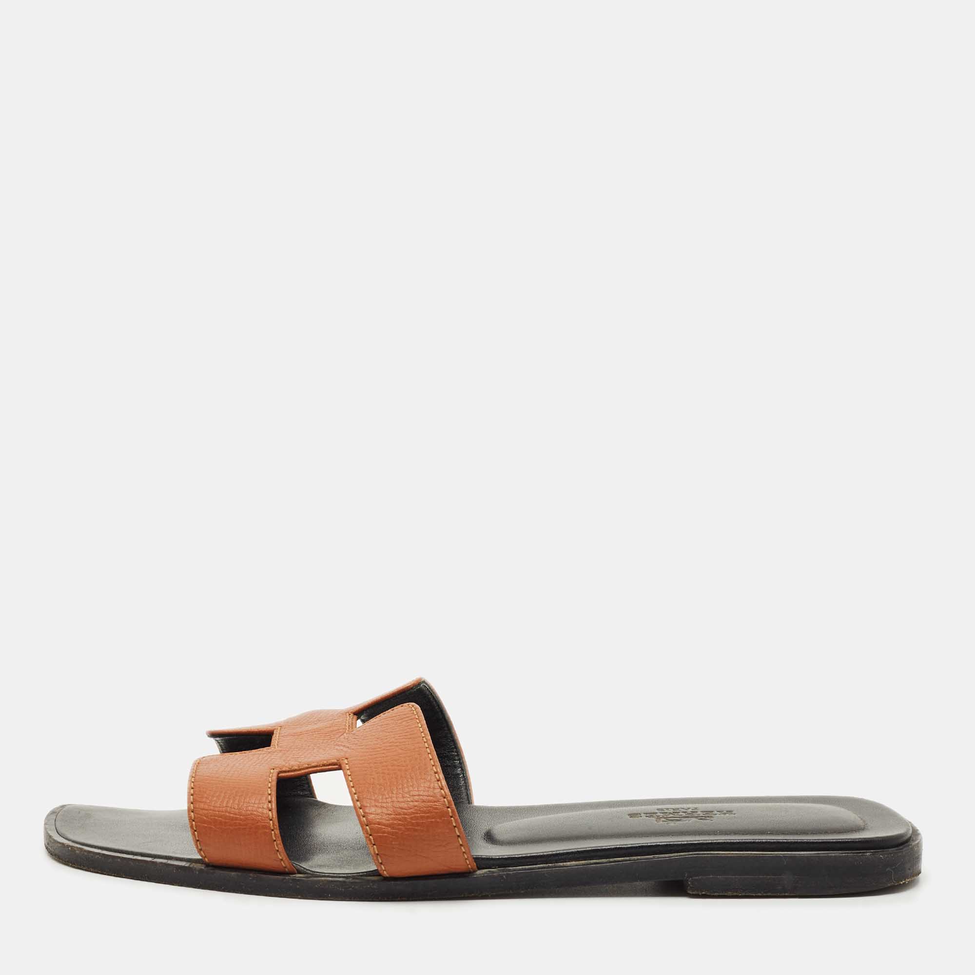 

Hermes Brown Leather Oran Flat Slides Size