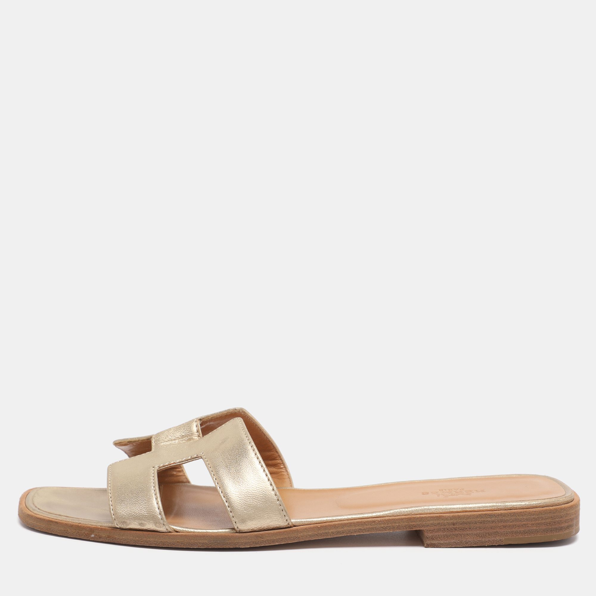 

Hermes Gold Leather Oran Flat Slides Size