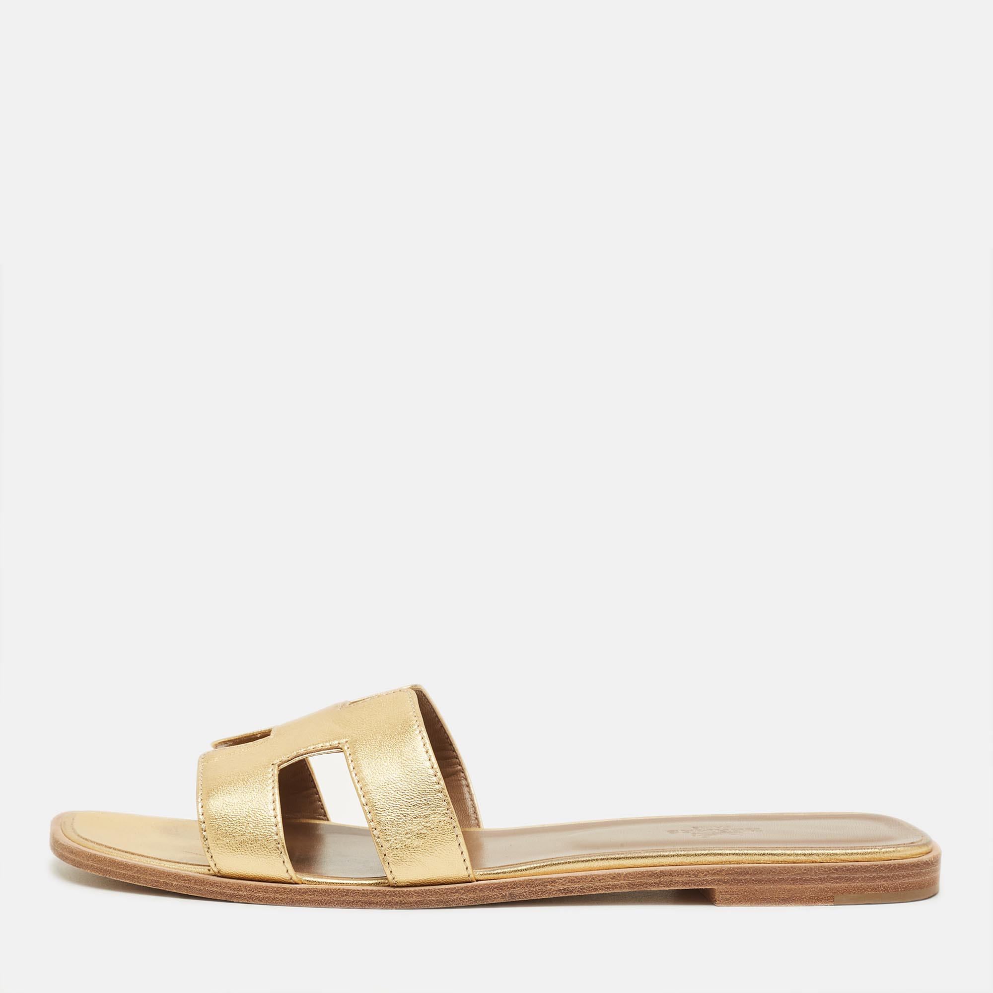 

Hermes Oran Size  Gold Leather Flat Slide Sandals