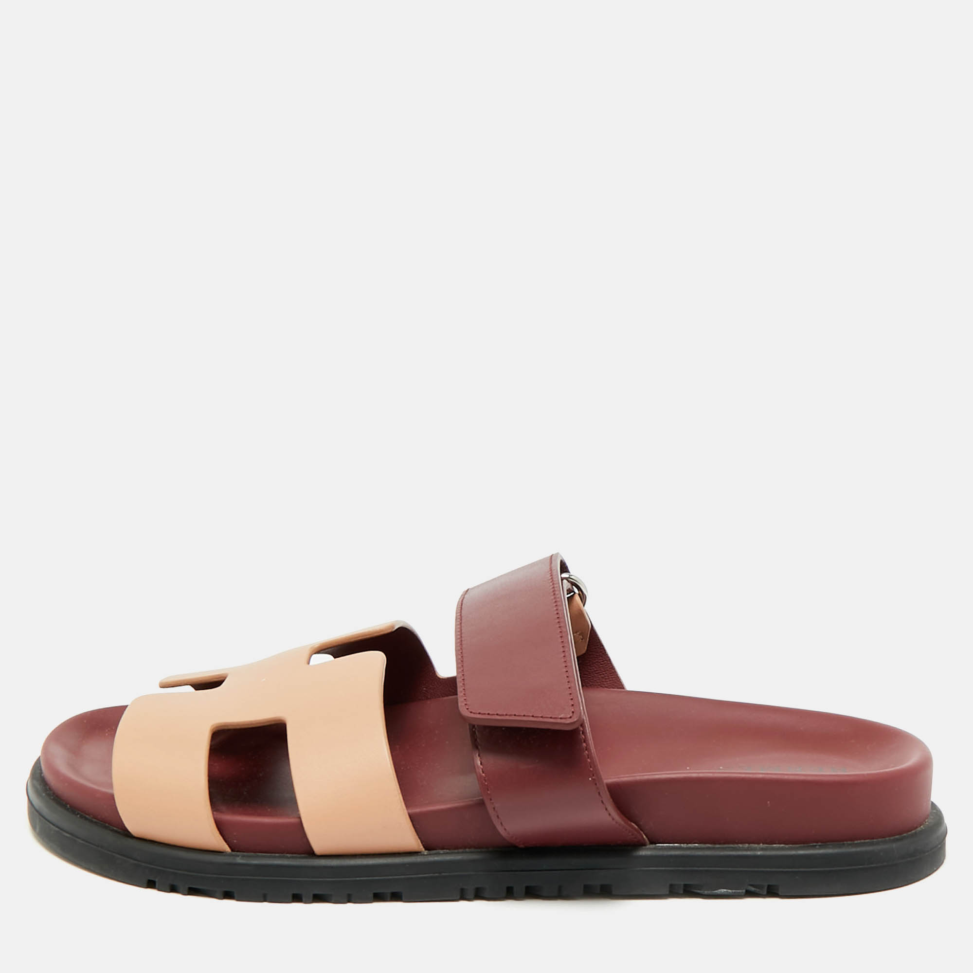 

Hermes Chypre Size  Burgundy/Beige Leather Flat Sandals