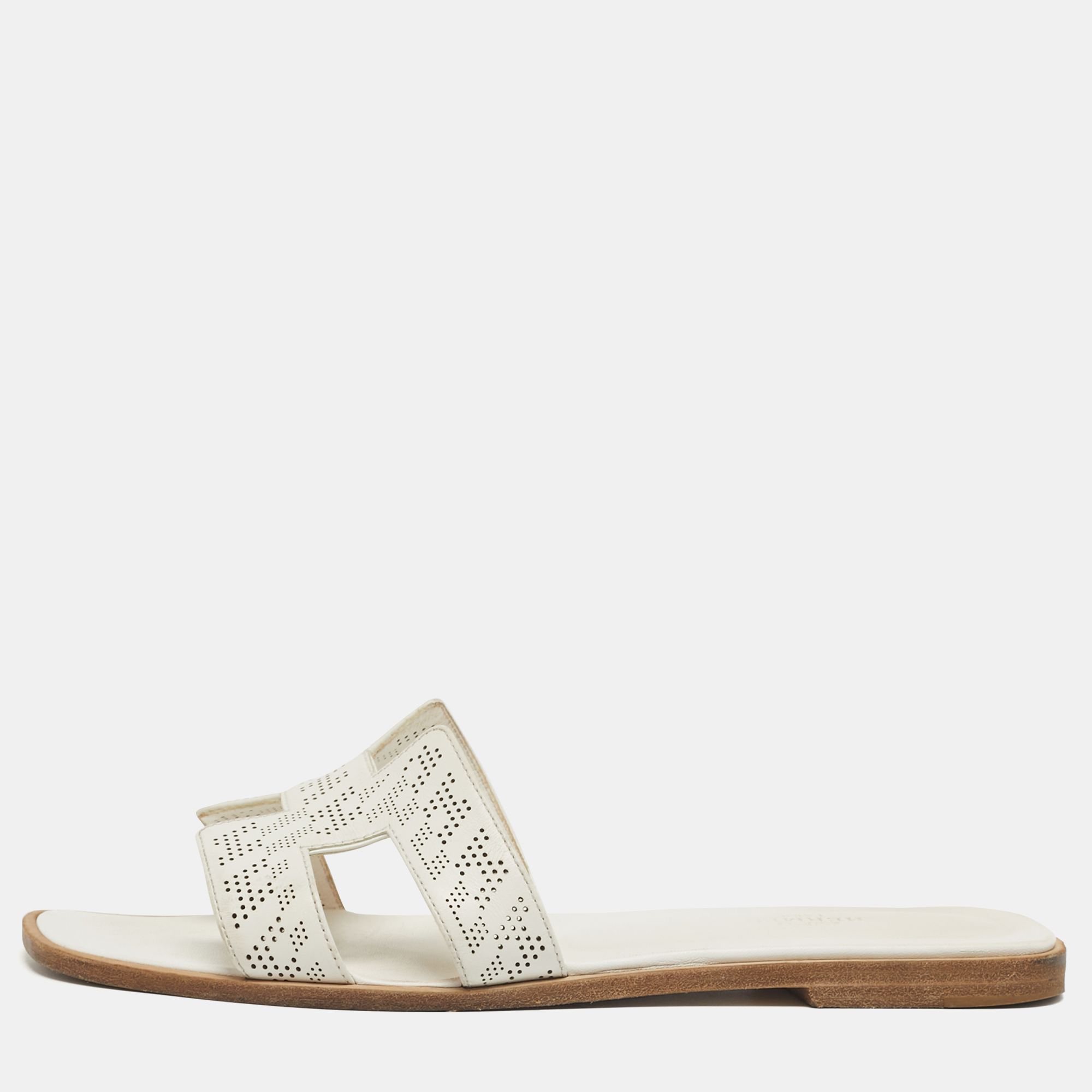 

Hermès Oran Size  White Perforated Leather Flat Slides