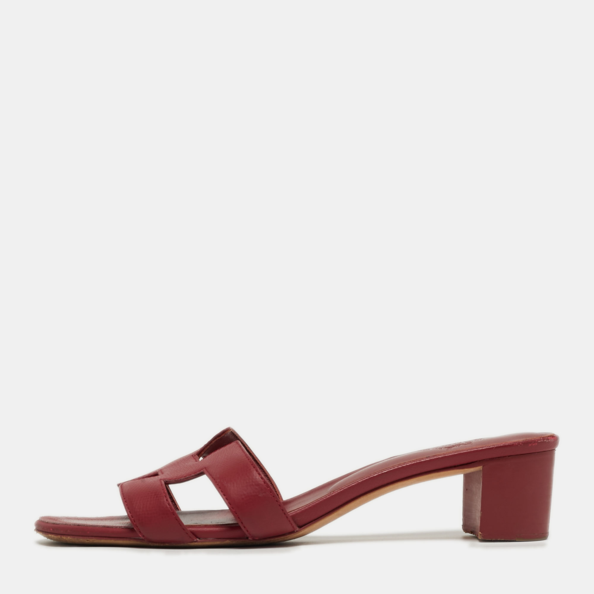 

Hermes Oran Size  Burgundy Leather Block Heel Slide Sandals