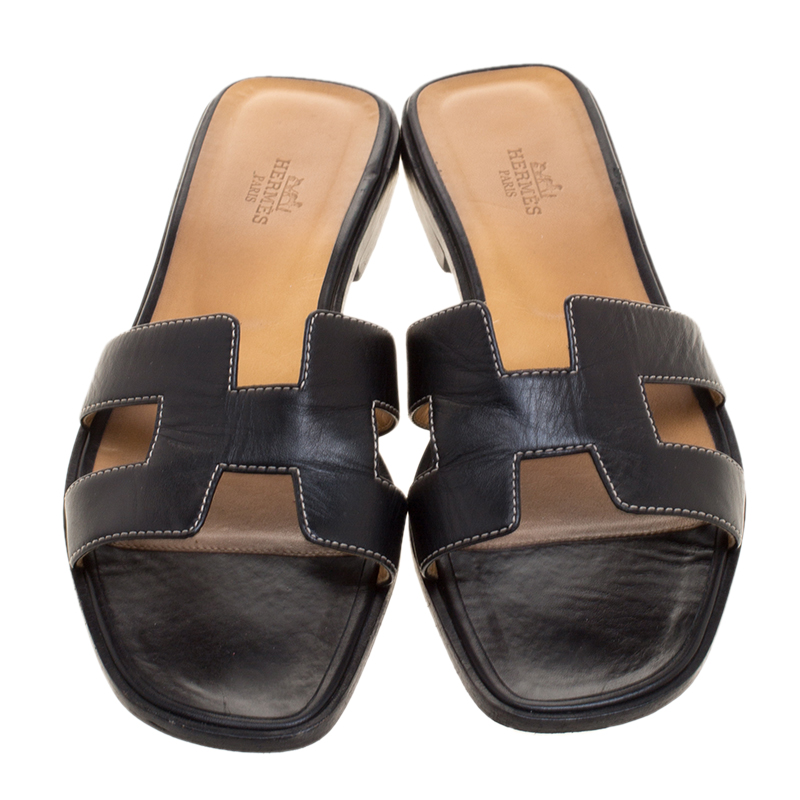 Hermes Black Leather Oran Flat Sandals Size 38.5 Hermes | TLC