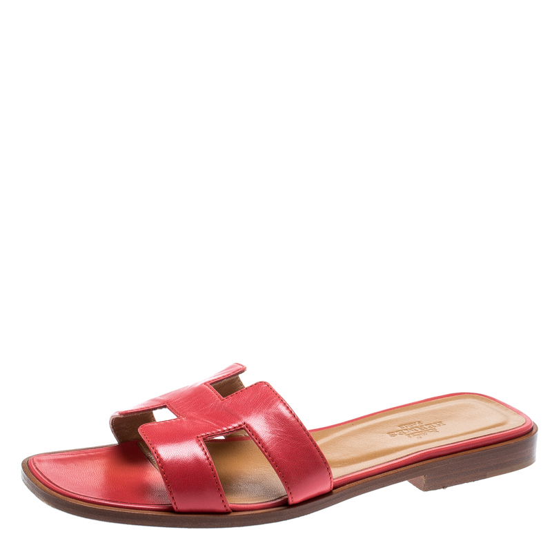 Pre Owned Hermes Red Leather Oran Box Sandals Size 36