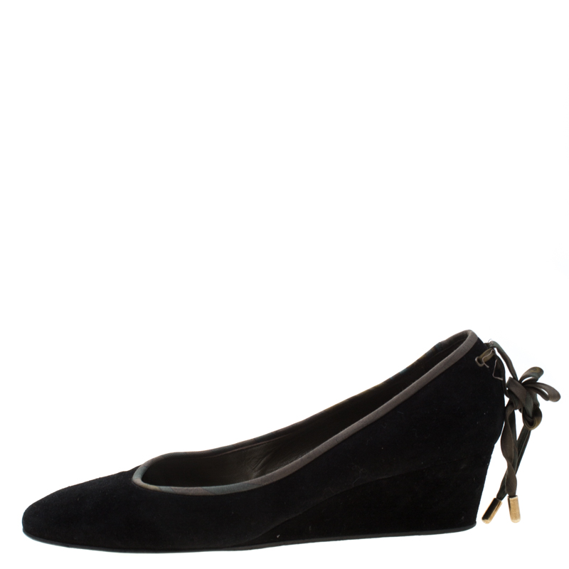 

Hermes Black Suede Bow Detail Wedge Pumps Size