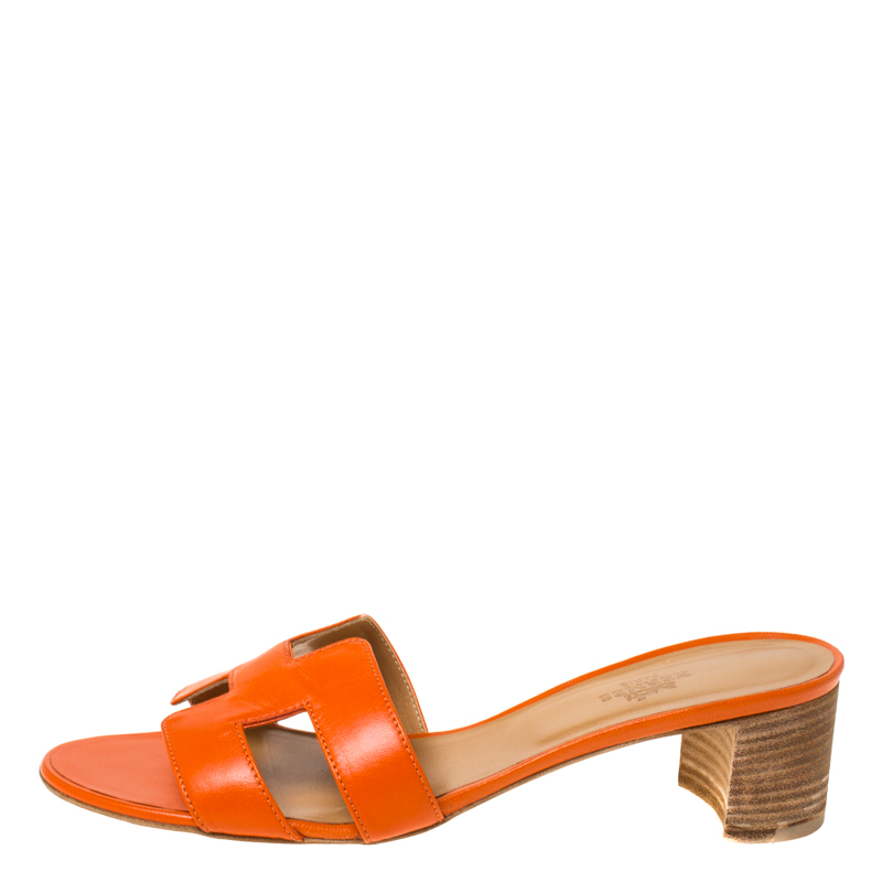 

Hermes Orange Leather Oasis Slides Size