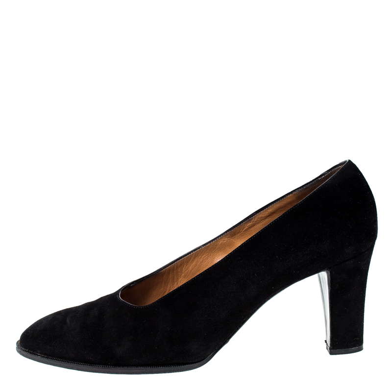 

Hermes Black Suede Vintage Platform Pumps Size