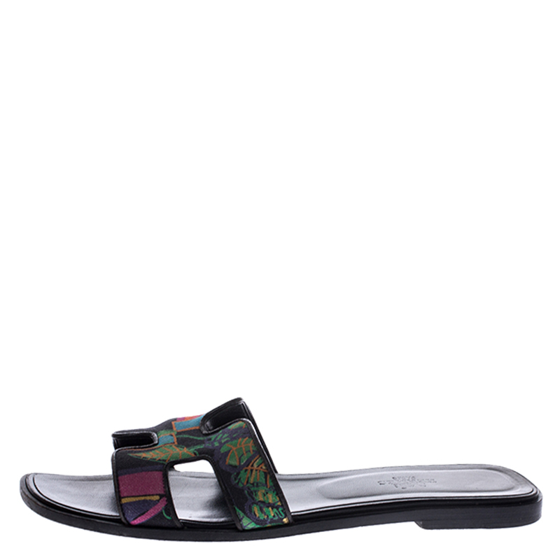 

Hermes Multicolor Modernisme Tropical Print Canvas Oran Flat Slides Size