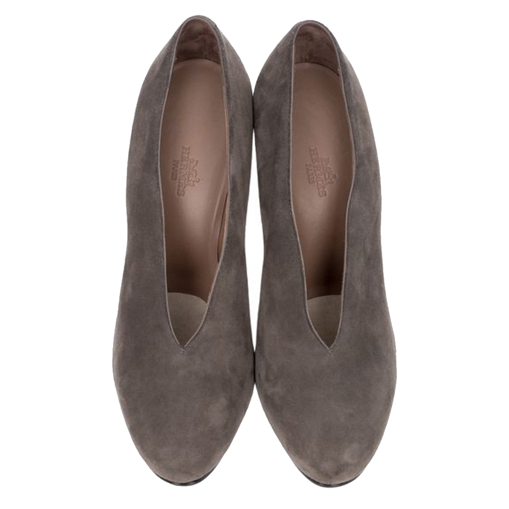 

Hermes Grey Suede Closed Toe Pumps Size