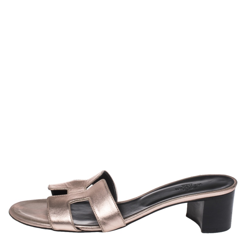 

Hermes Metallic Bronze Leather Oran Block Heel Sandals Size