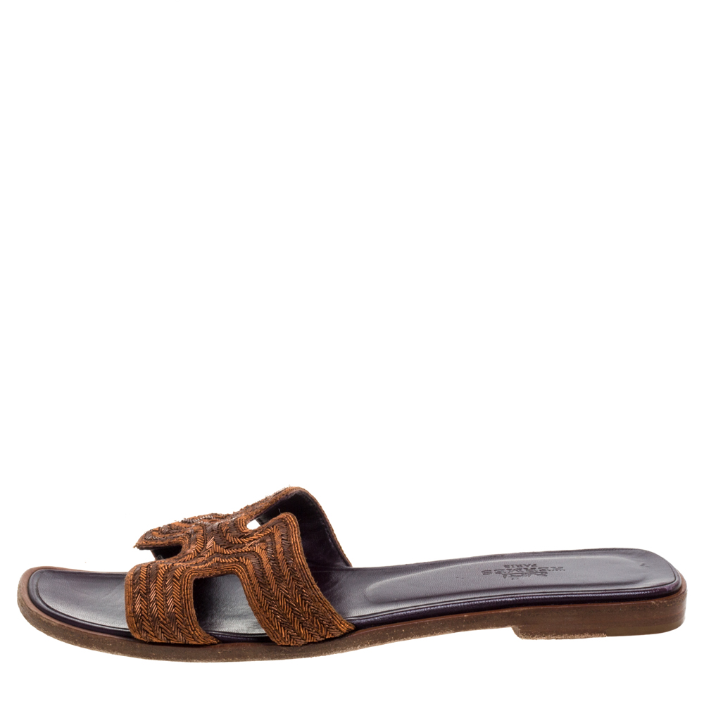 

Hermes Brown Fabric Oran Flats Size