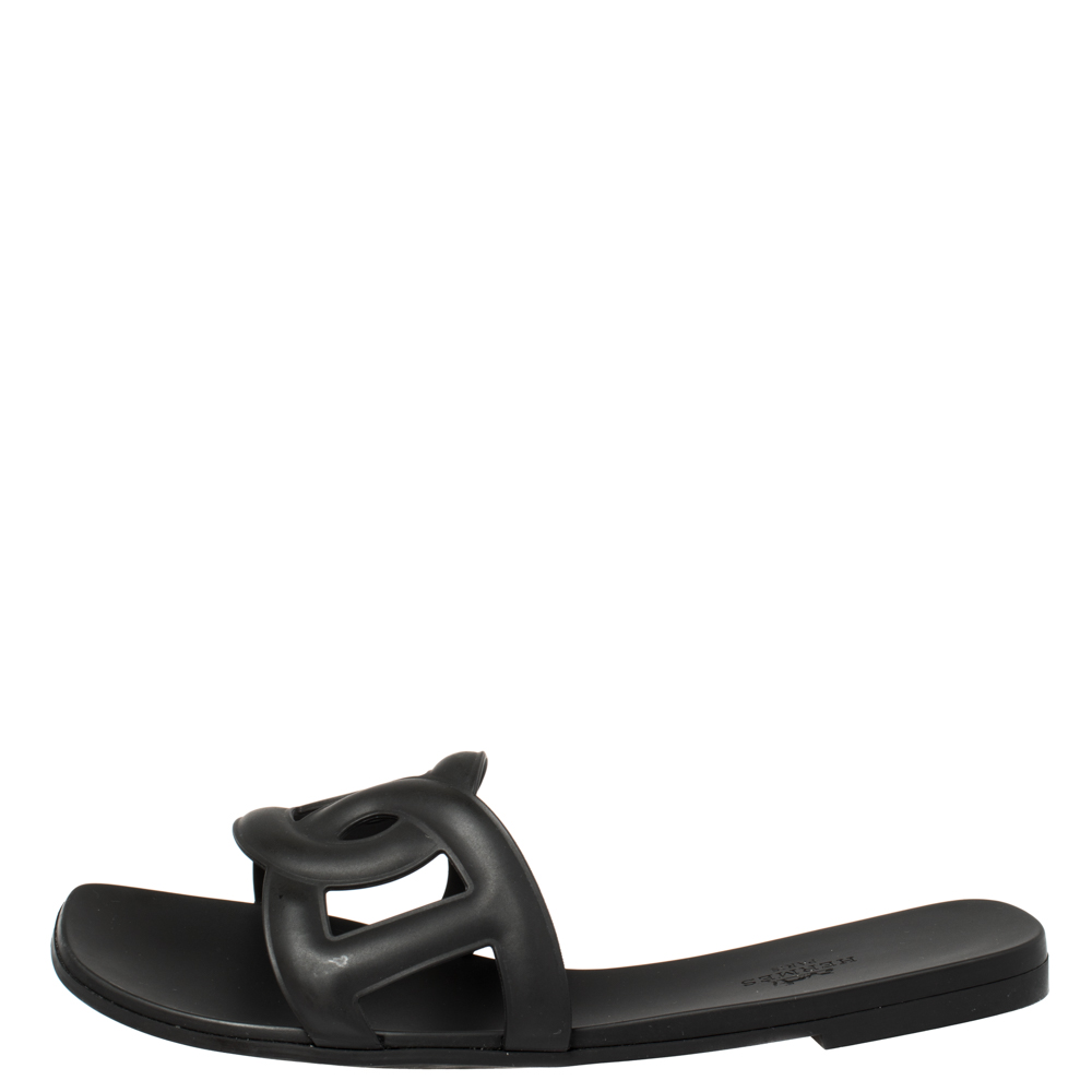 

Hermes Black Rubber Aloha Flat Sandals Size