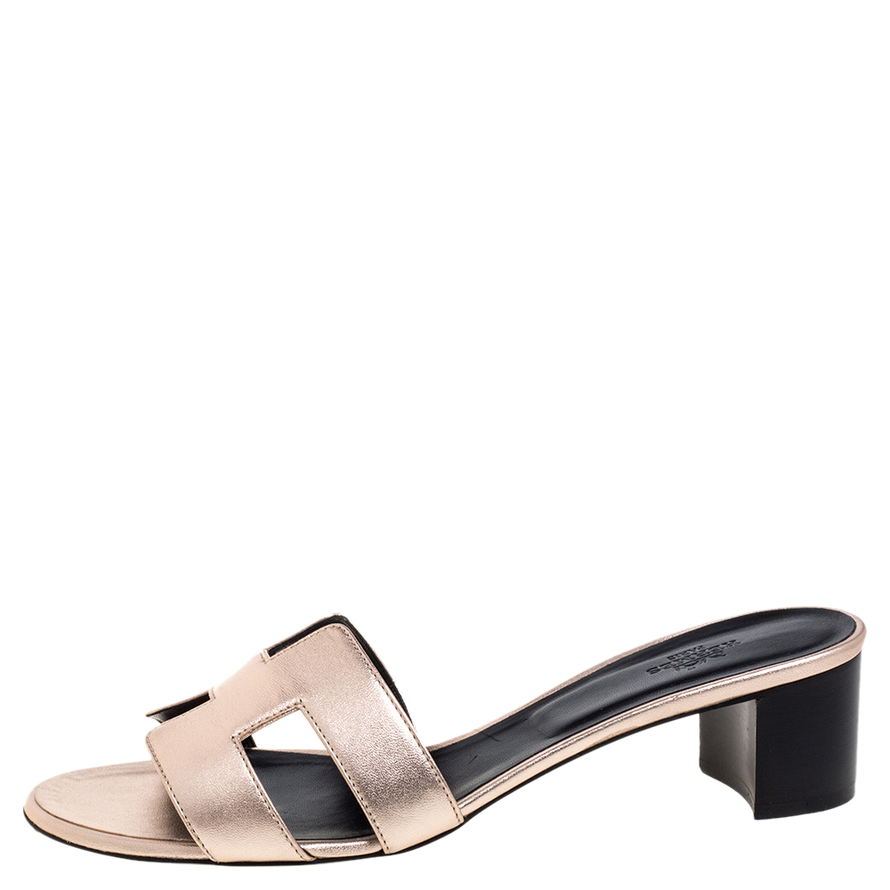 

Hermes Rose Gold Leather Oasis Sandals Size, Metallic