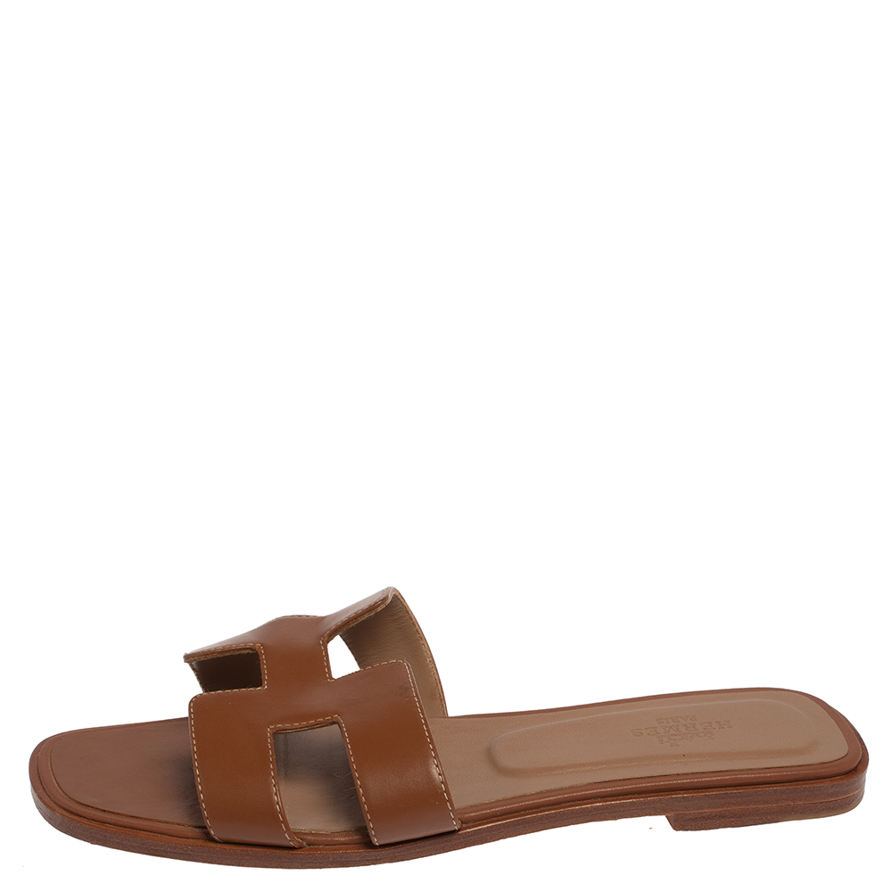

Hermes Brown Leather Oran Flat Slides Size