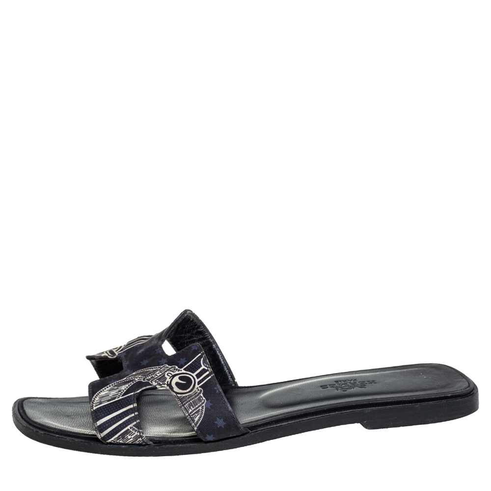 

Hermes Black Printed Canvas Oran Sandals Size