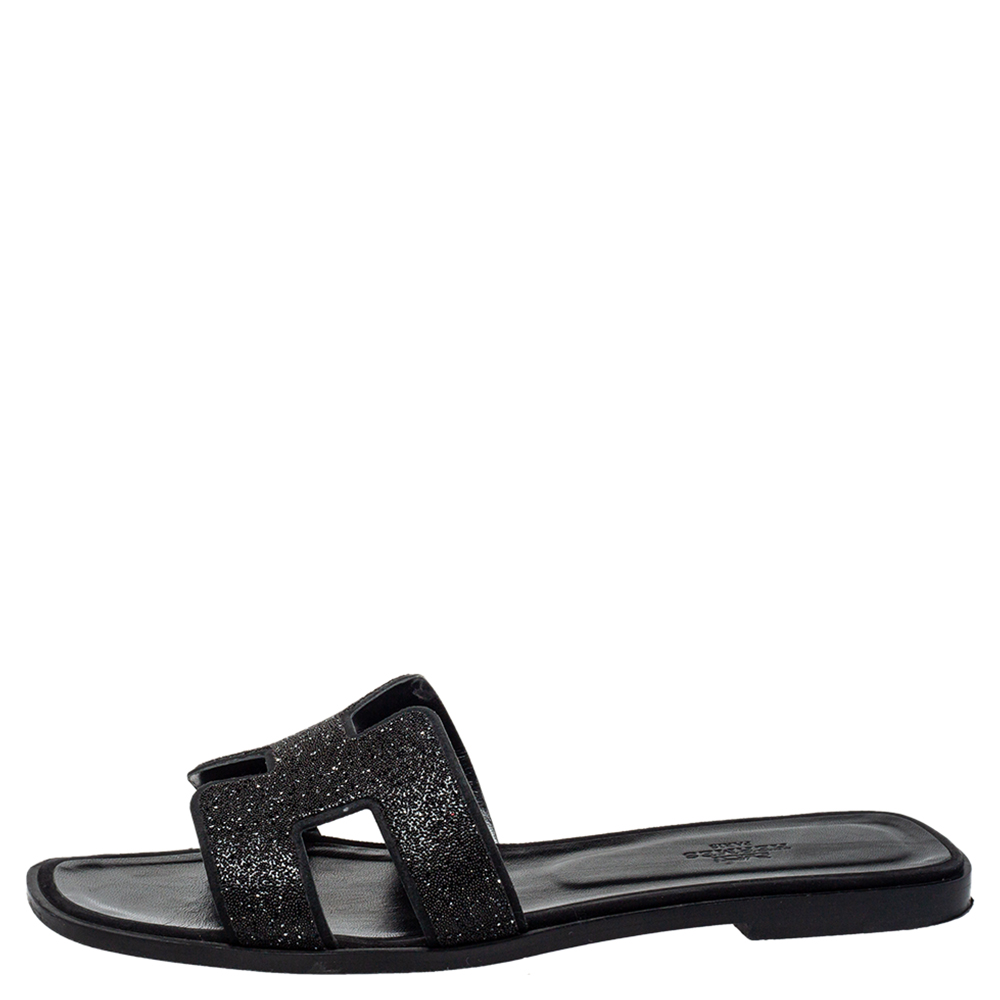 

Hermés Black Glitter Oran Flats Sandals Size