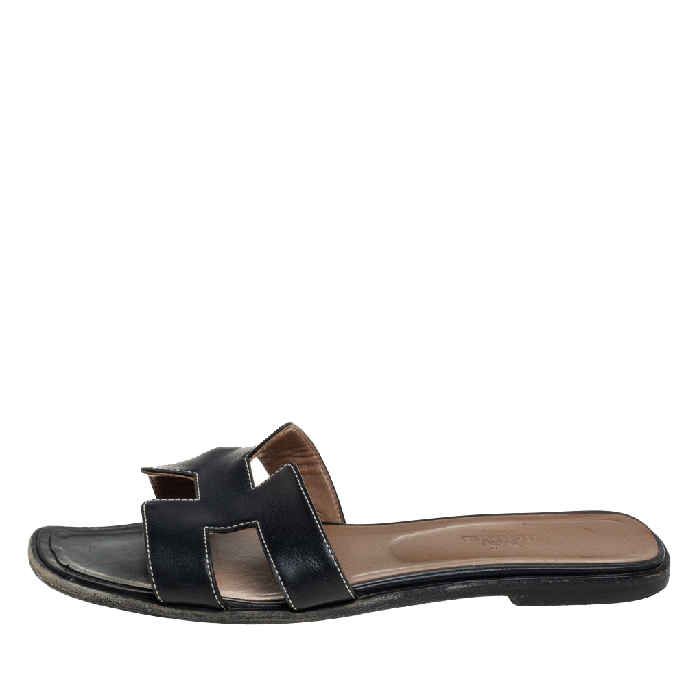 

Hermes Black Leather Oran Sandals Size