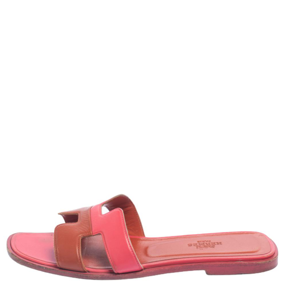 

Hermes Two Tone Leather Oran Flats Size, Multicolor