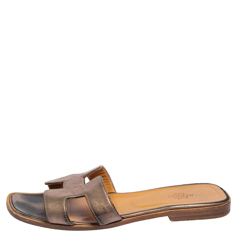 

Hermés Bronze Leather Oran Sandals Size, Brown
