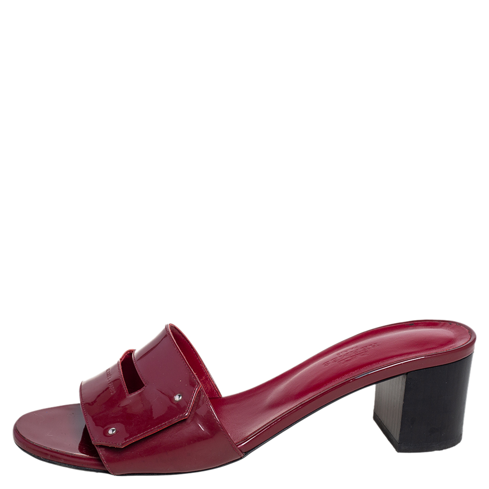 

Hermes Red Patent Leather View Slide Sandals Size