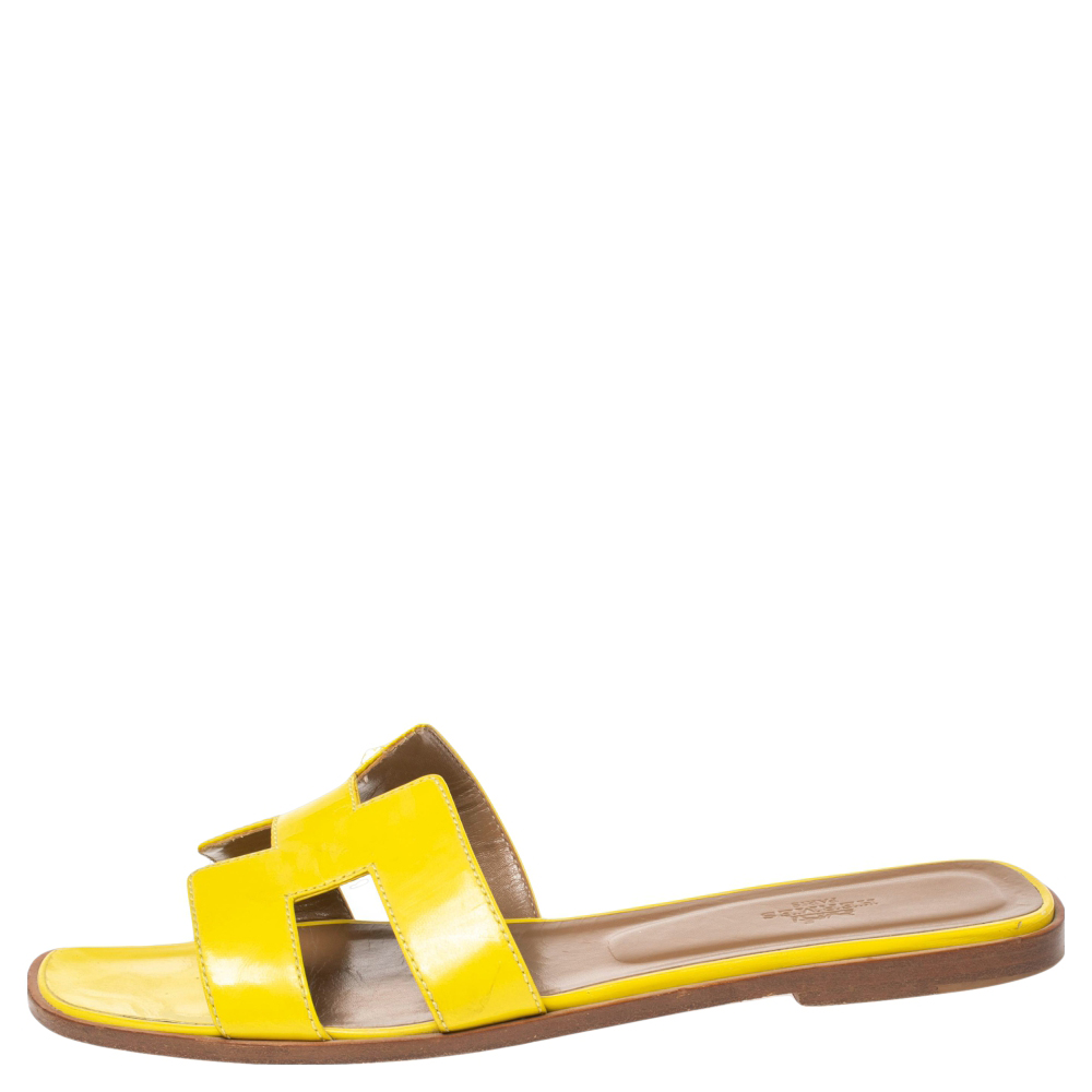 

Hermes Yellow Leather Oran Flat Sandals Size