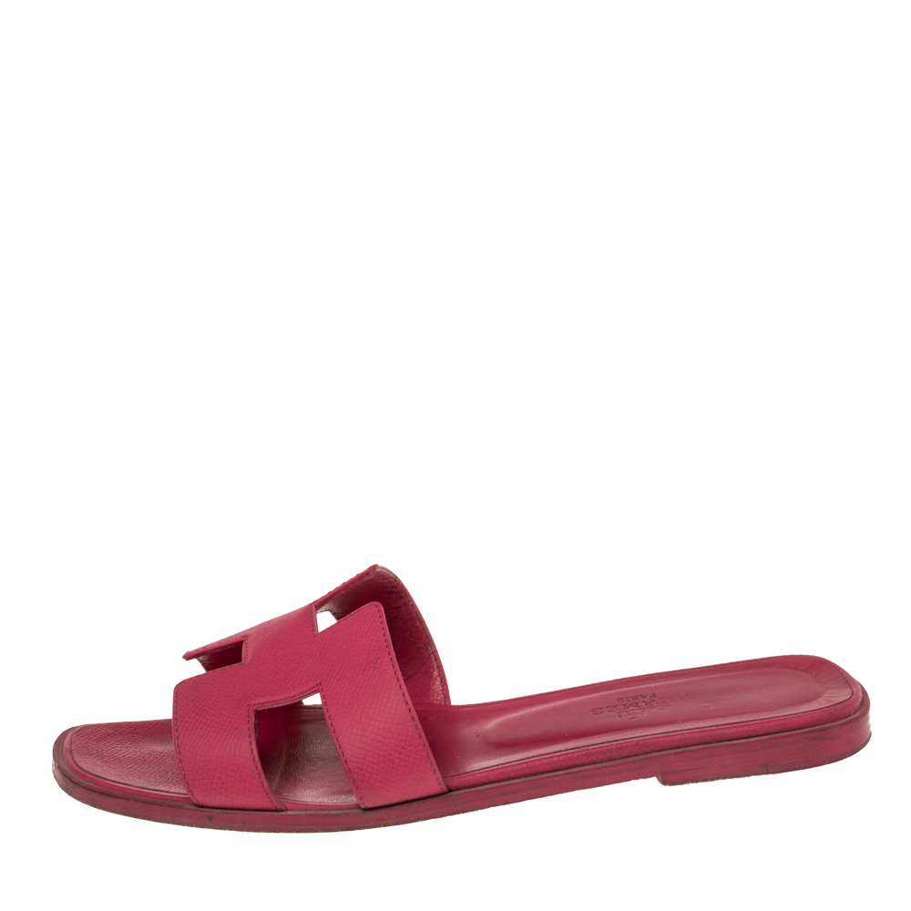 

Hermes Pink Leather Oran Flats Sandals Size