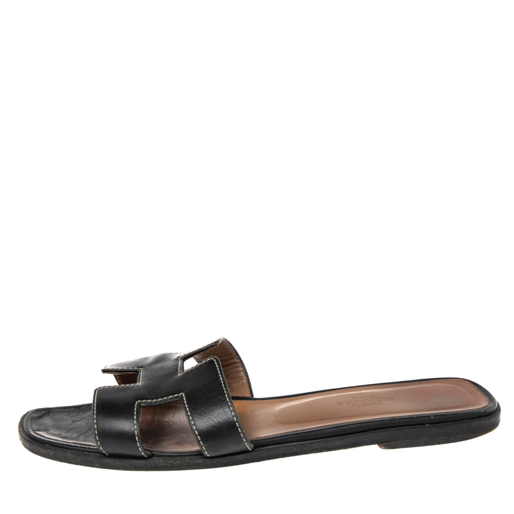 

Hermes Black Leather Oran Sandals Size