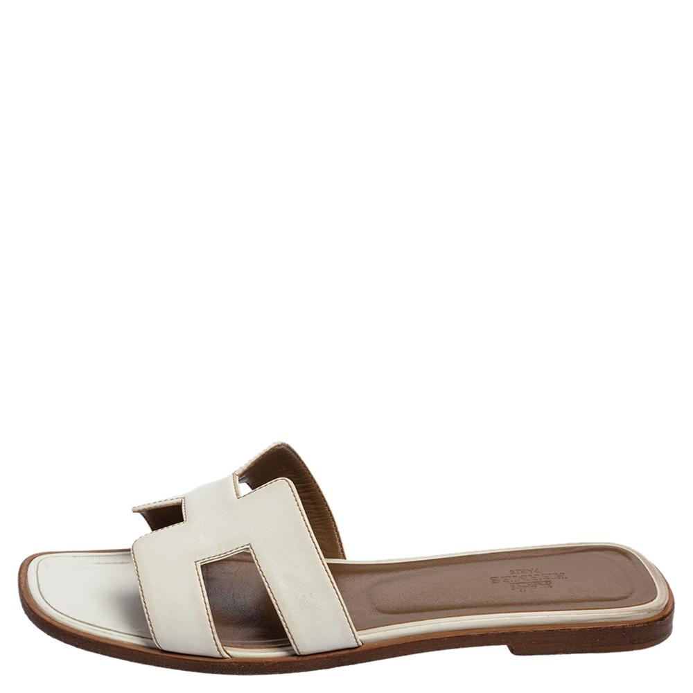 

Hermes White Leather Oran Flats Sandals Size