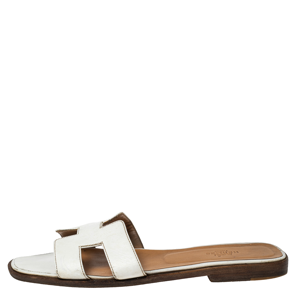 

Hermes White Leather Oran Flat Slide Sandals Size