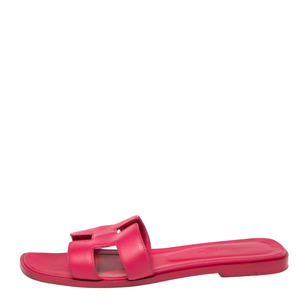 

Hermes Pink Leather Oran Sandals Size 38