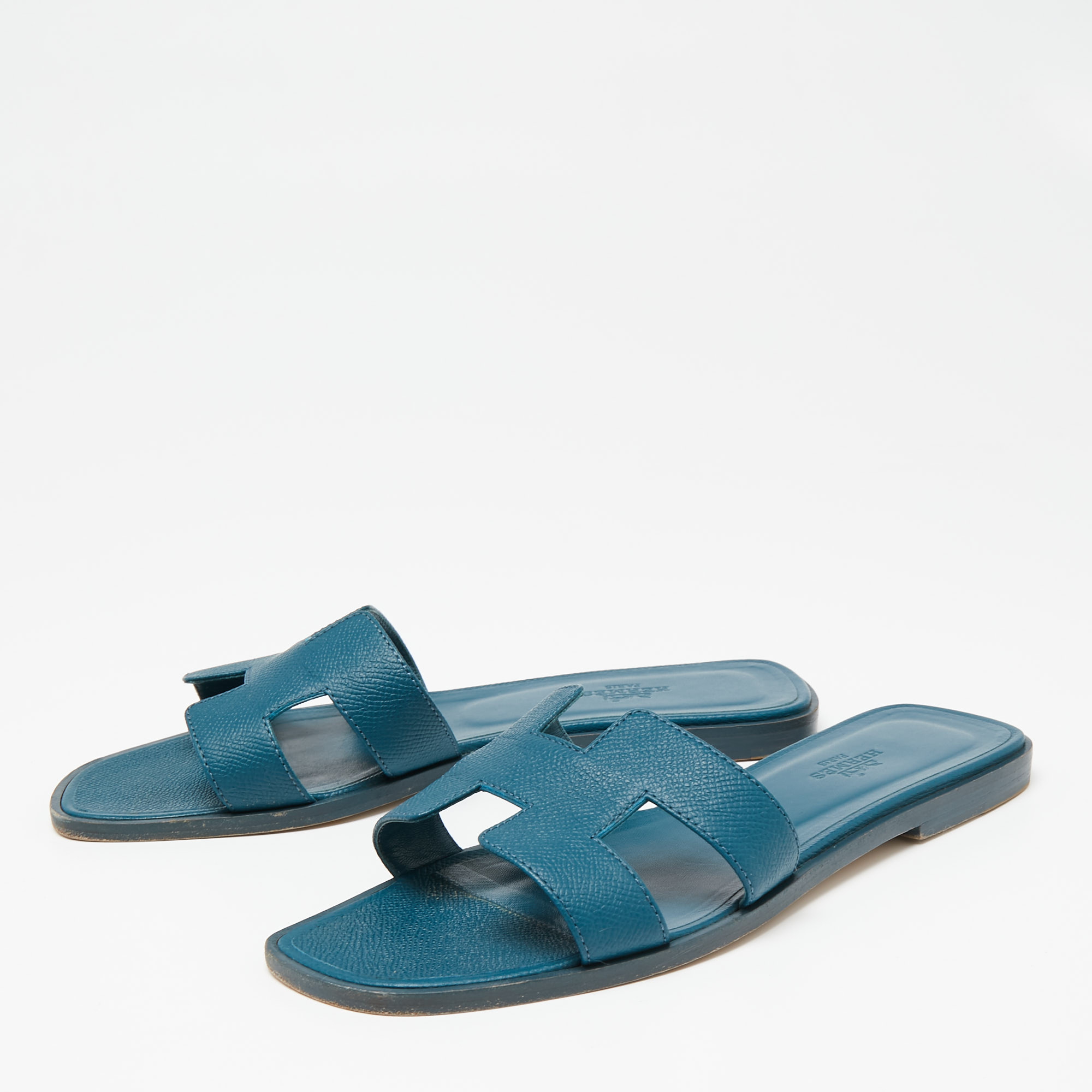 

Hermes Teal Leather Oran Flat Sandals Size, Green