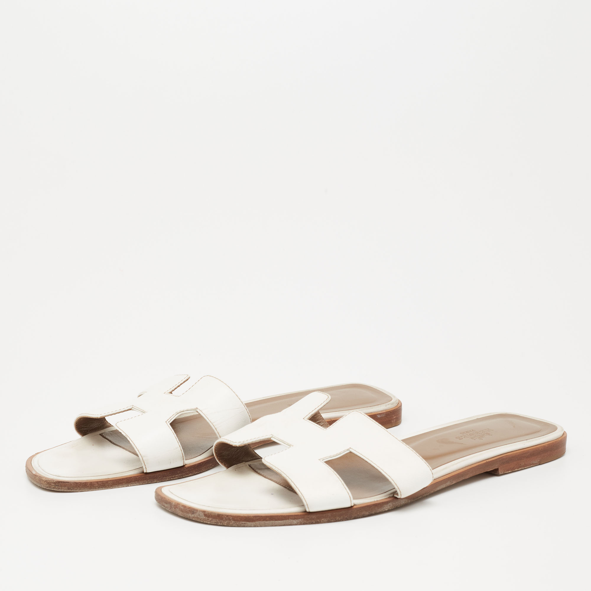 

Hermes White Leather Oran Sandals Size