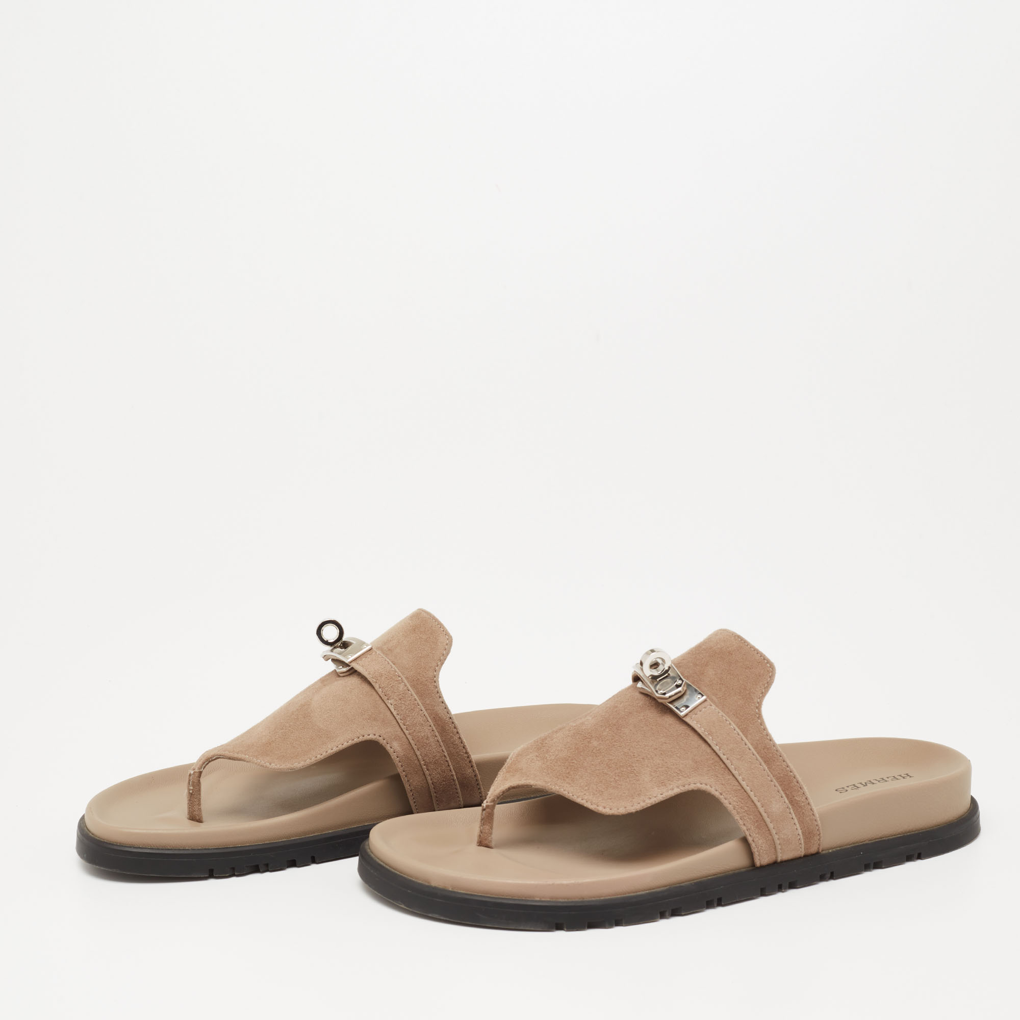 

Hermes Beige Suede Empire Flat Slides Size