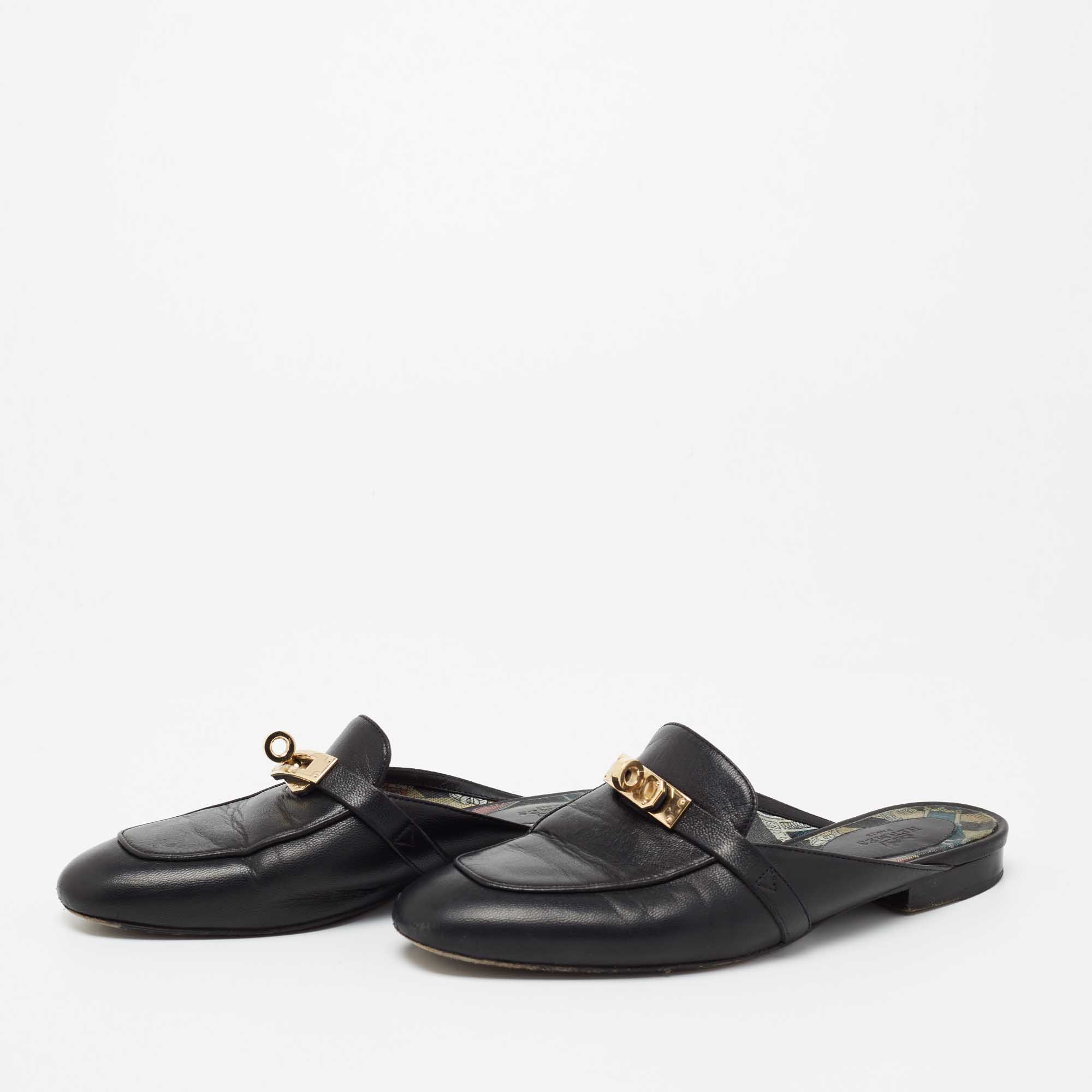 

Hermes Black Leather Oz Mule Sandals Size
