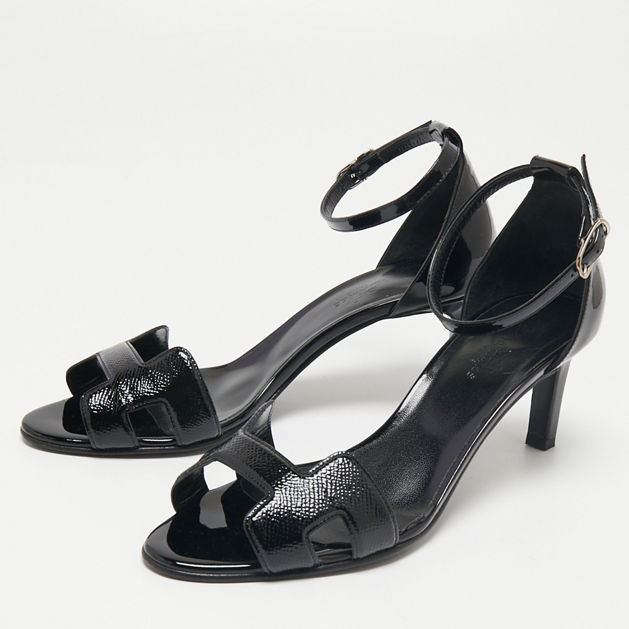 

Hermes Black Lizard Embossed And Patent Leather Premiere Sandals Size