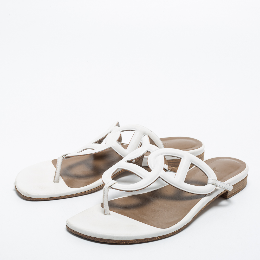 

Hermes White Leather Beach Thong Flats Size