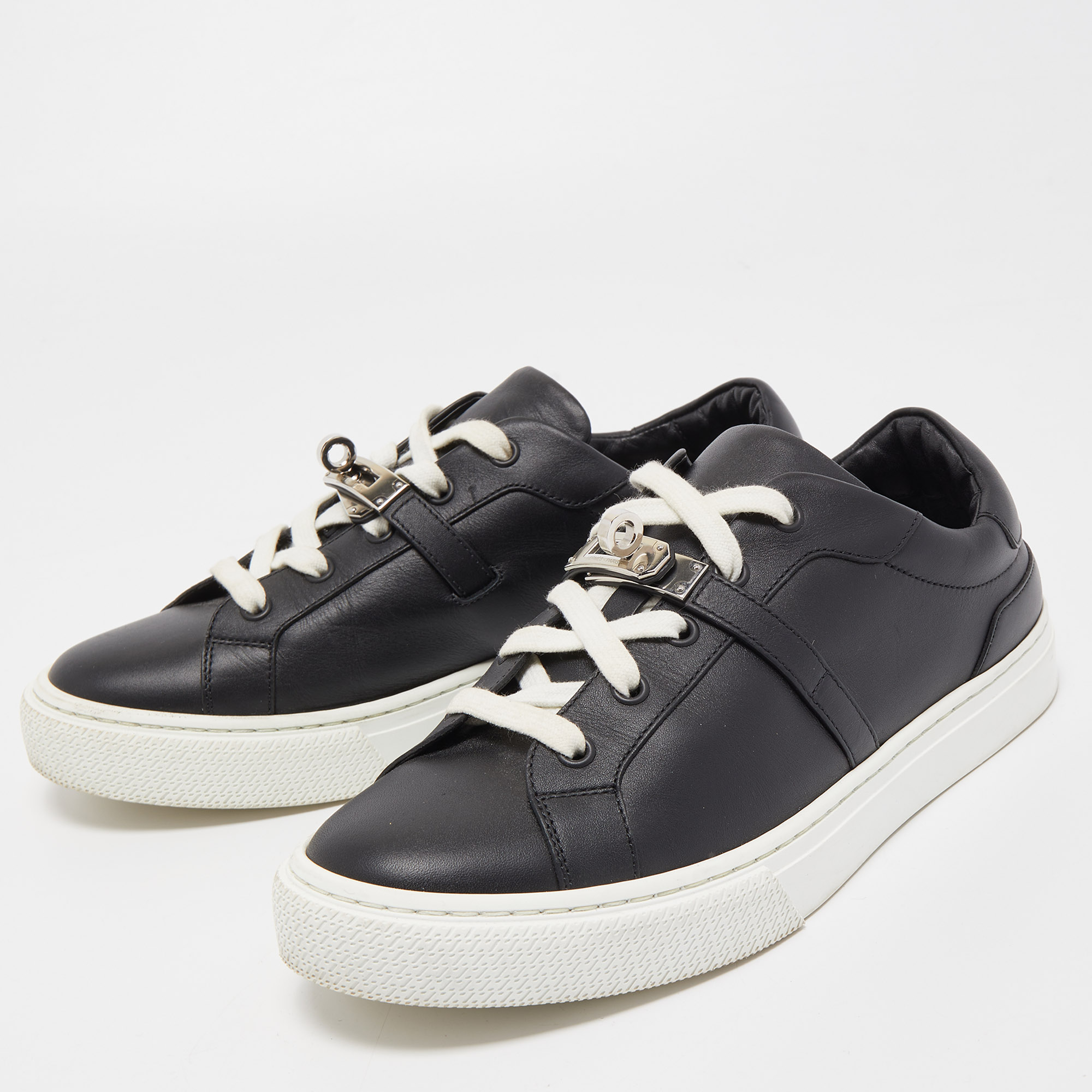 

Hermes Black Leather Day Low Top Sneakers Size