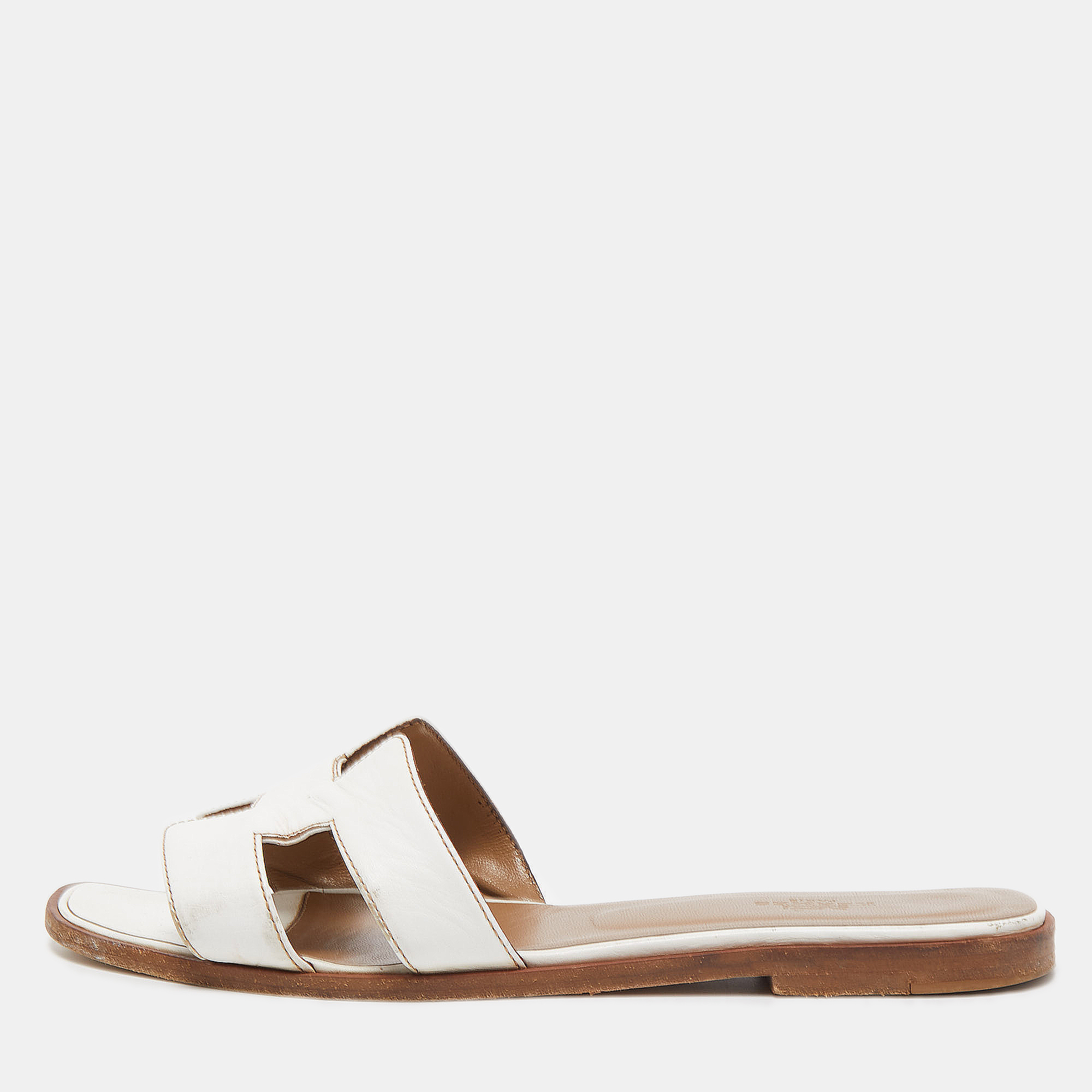 Pre Owned Hermes White Leather Oran  Slide Flats Size 39 