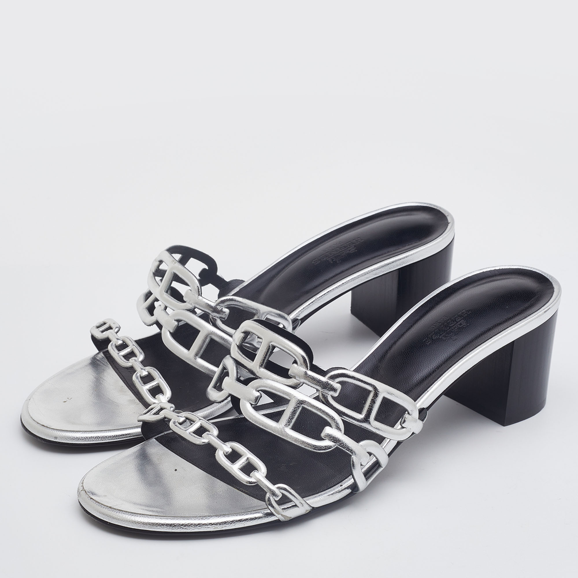 

Hermes Silver Leather Tandem Slide Sandals Size