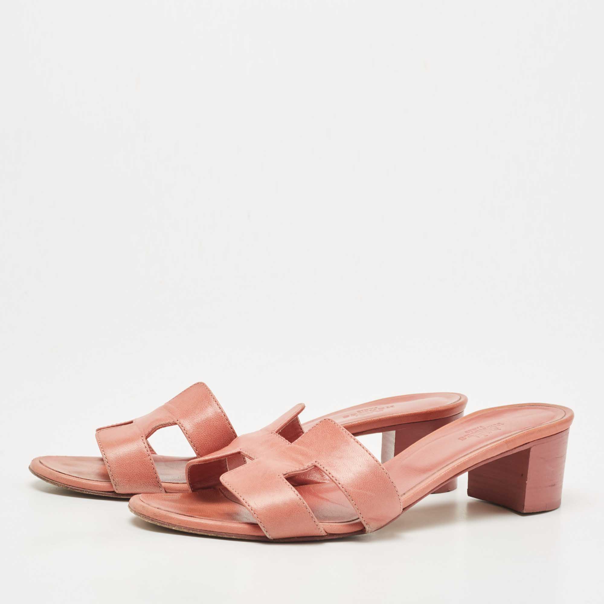 

Hermes Pink Leather Oasis Slide Sandals Size