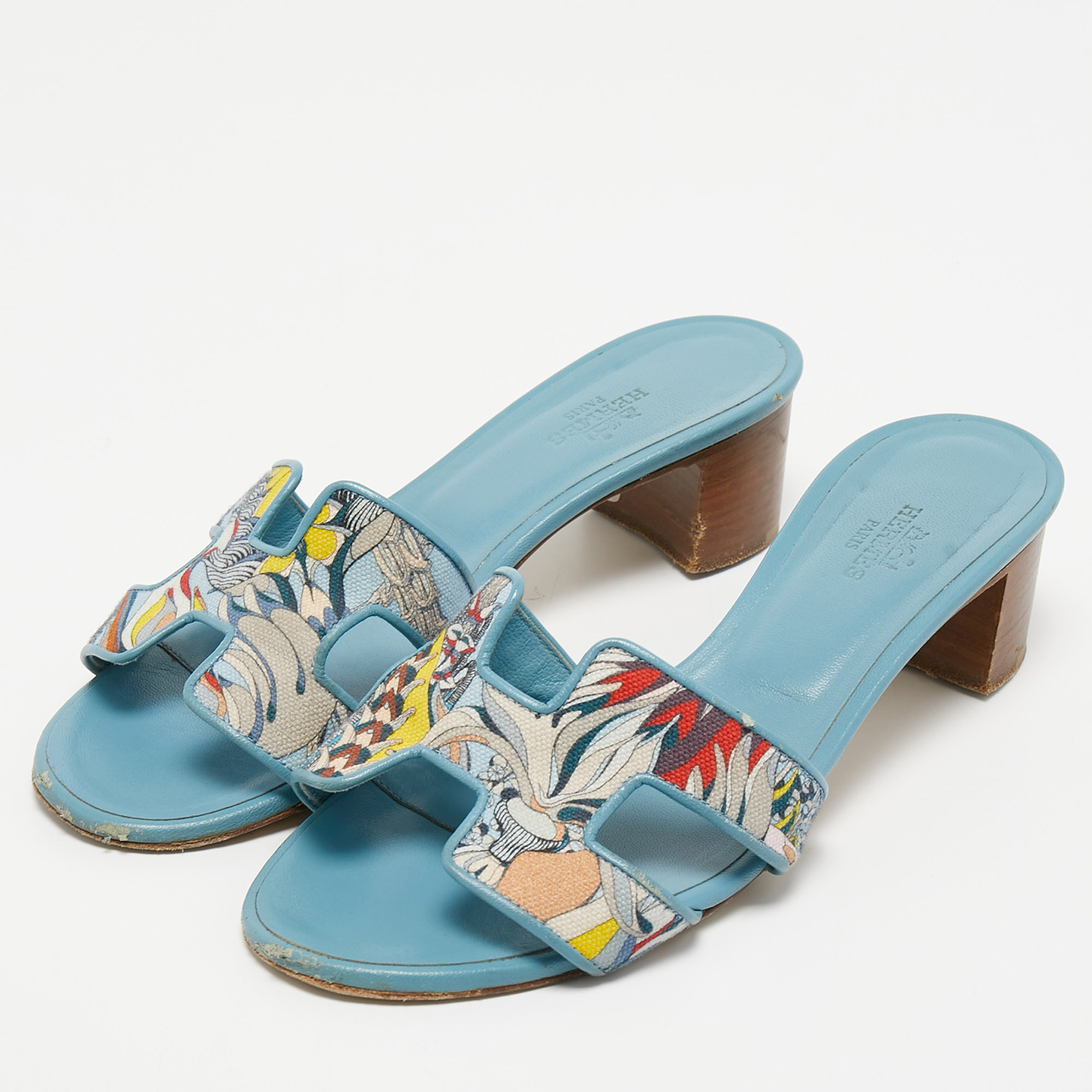 

Hermes Blue Printed Oasis Sandals Size