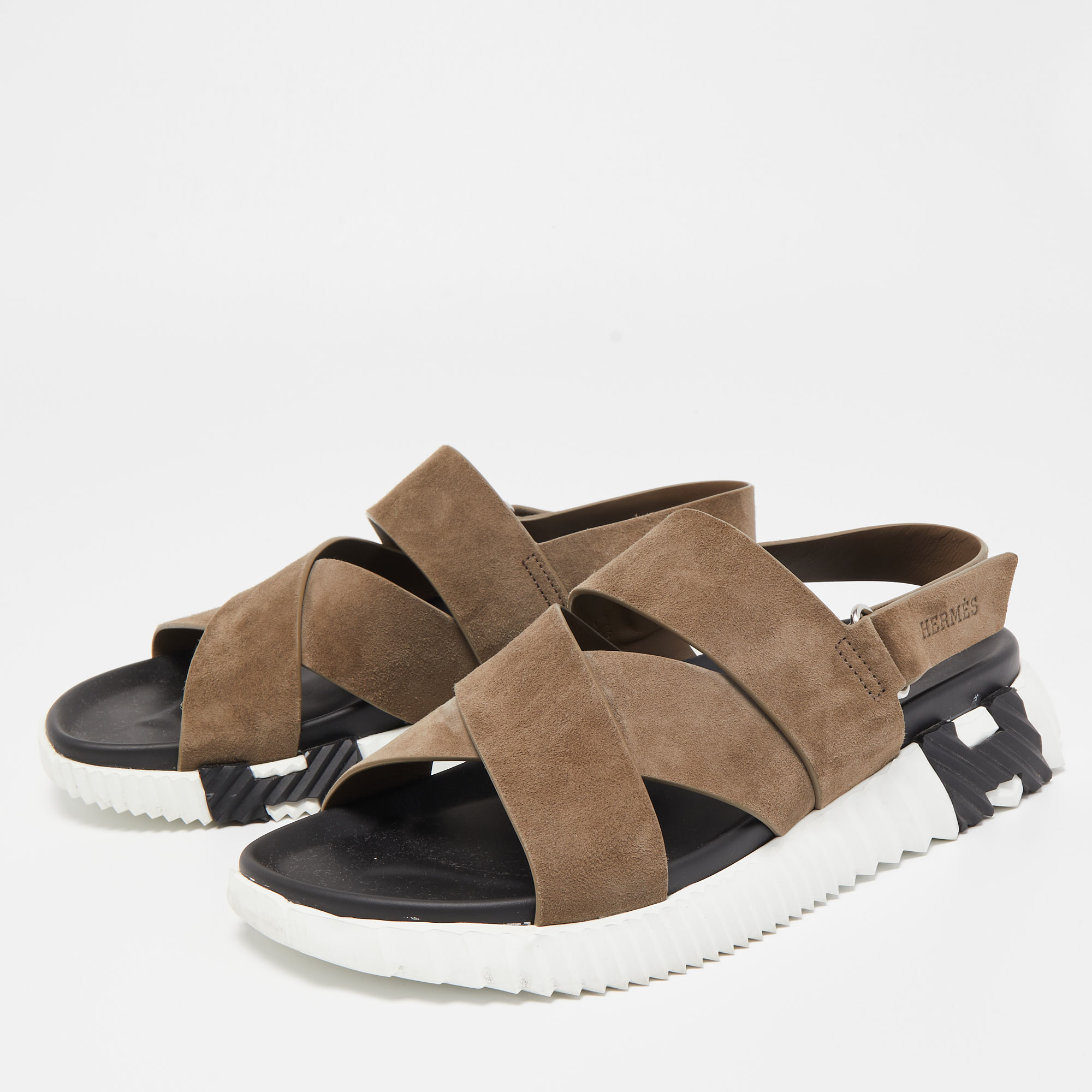 

Hermes Brown Suede Electric Sandals Size