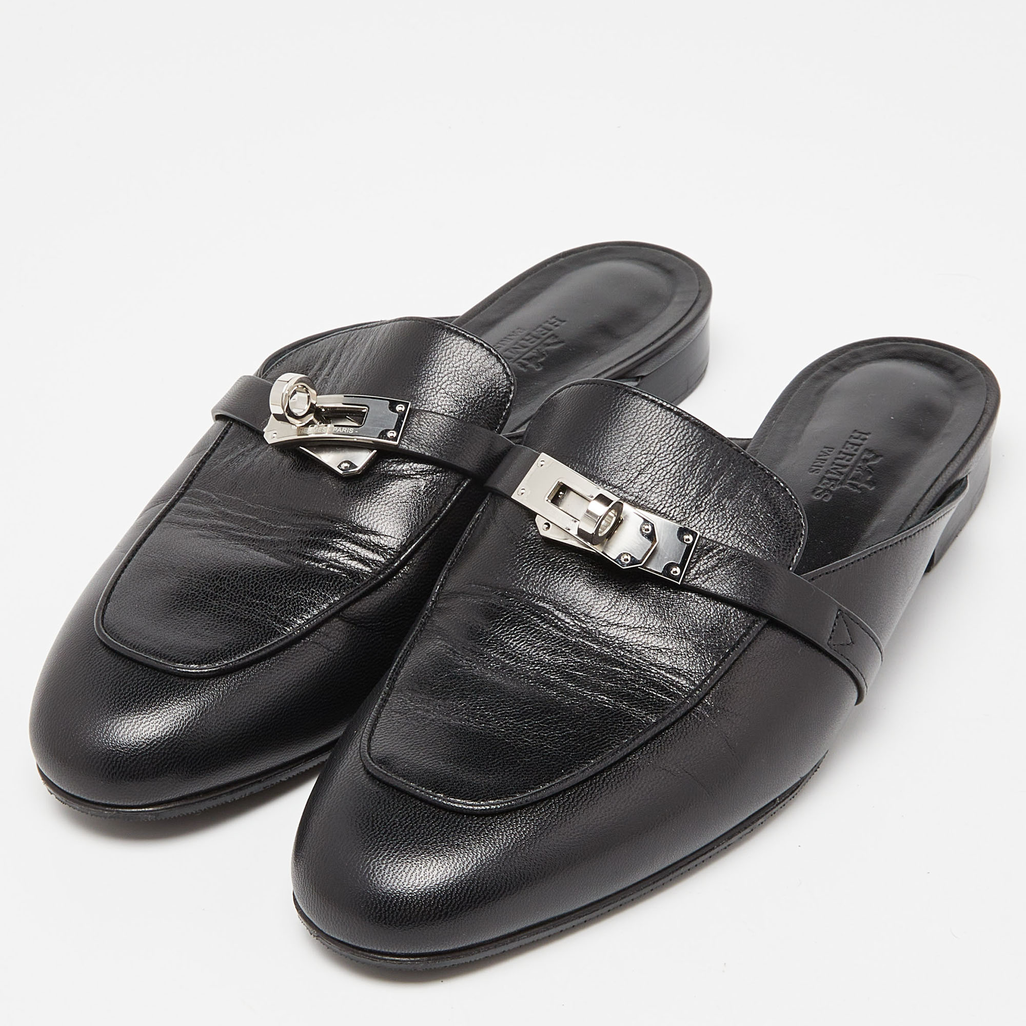 

Hermes Black Leather Oz Mules Size