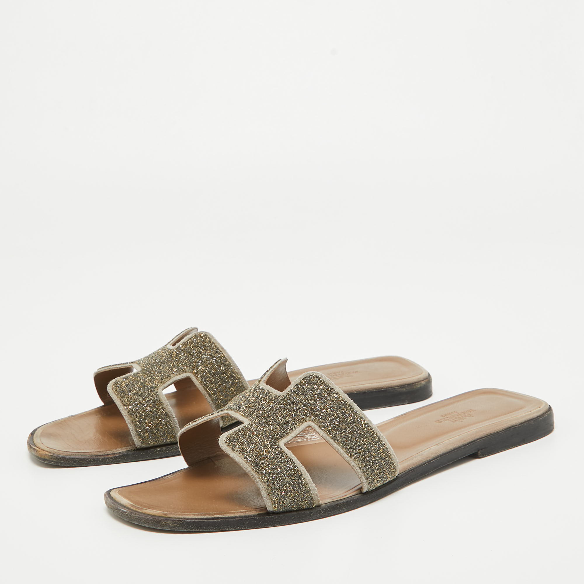 

Hermes Brown Suede and Glitter Oran Flat Slides Size