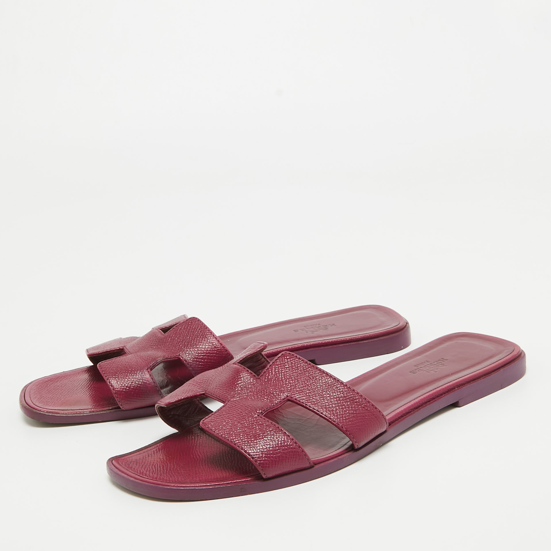 

Hermes Burgundy Leather Oran Slide Flats Size, Purple